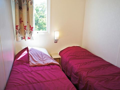 MOBILHOME 4 personnes - Mobil-Home PIN PARASOL Standard 30m² (2 chambres) - terrasse couverte 8 m²- TV-NON CLIMATISE 4 pers