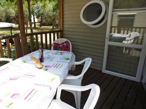 MOBILHOME 4 personnes - Mobil-Home OLIVIER Confort 29m² (2 chambres) - terrasse 9 m²+ TV + Climatisation 4 pers