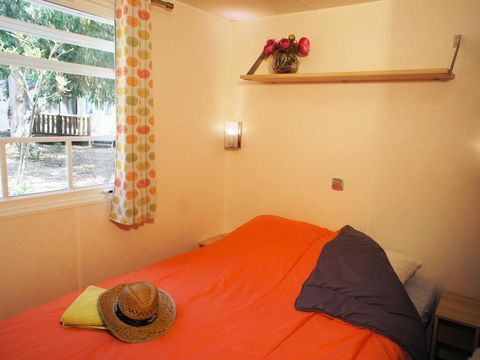 MOBILHOME 6 personnes - Mobil-home CYPRES Confort 29m² (3 chambres) - terrasse couverte 16 m² - TV + Climatisation 6 pers
