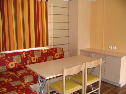 MOBILHOME 4 personnes - CONFORT