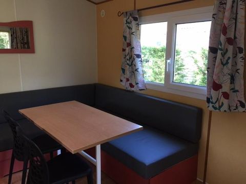 MOBILHOME 4 personnes - MH2 MONTANA, avec sanitaires