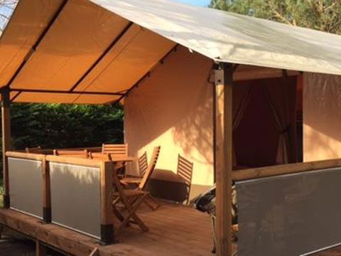 Tente en toile et en bois 5 personnes - VICTORIA, sans sanitaires