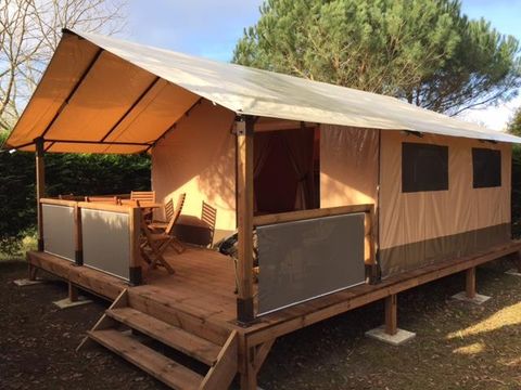 Tente en toile et en bois 5 personnes - VICTORIA, sans sanitaires