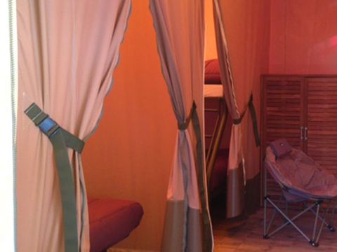 Tente en toile et en bois 5 personnes - VICTORIA, sans sanitaires
