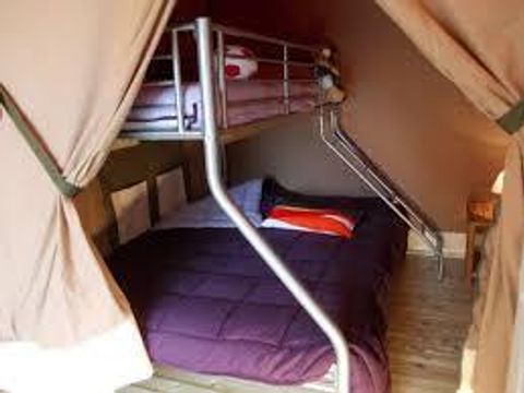 Tente en toile et en bois 5 personnes - VICTORIA, sans sanitaires