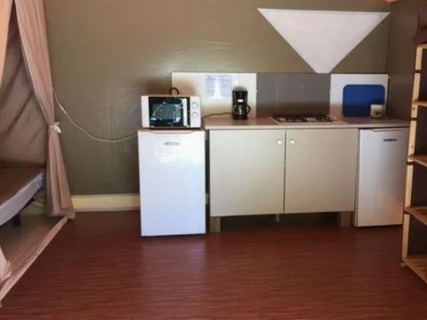 TENTE TOILE ET BOIS 5 personnes - CANADA D, sans sanitaires