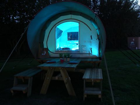 HÉBERGEMENT INSOLITE 2 personnes - Tente toilée Dk'Bane