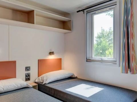 MOBILHOME 4 personnes - Comfort | 2 Ch. | 4 Pers. | Terrasse surélevée | Clim.