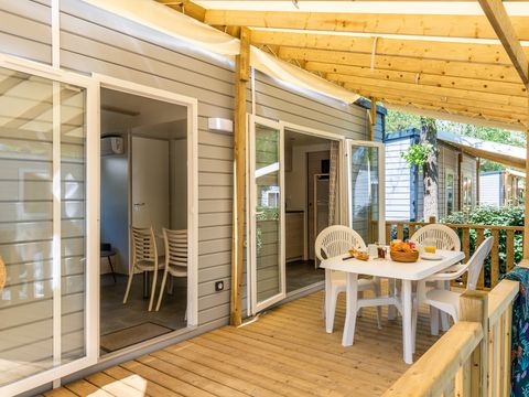 Mobilhome 6 personnes - Comfort XL | 2 Ch. | 4/6 Pers. | Terrasse surélevée | Clim. | TV