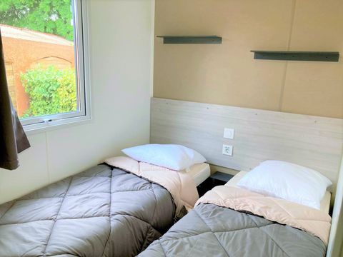 MOBILHOME 4 personnes - Family Luxe Premium Jacuzzi - Climatisation - TV