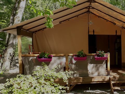 Tente en toile et en bois 5 personnes - Lodge Victoria