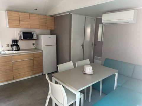 MOBILHOME 6 personnes - ACAPULCO 3 chambres - TV - CLIM - PLANCHA