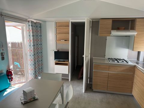MOBILHOME 6 personnes - ACAPULCO 3 chambres - TV - CLIM - PLANCHA