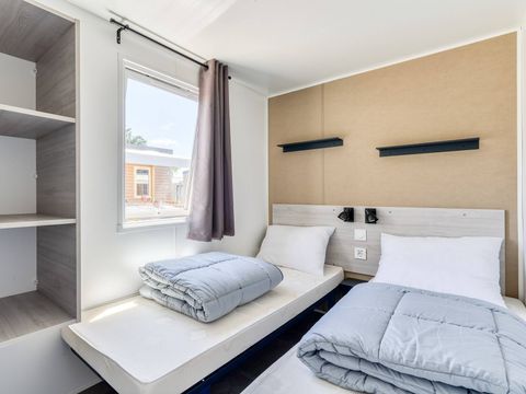 MOBILHOME 4 personnes - Mobil-home | Premium | 2 Ch. | 4 Pers. | Terrasse surélevée | Clim. | TV