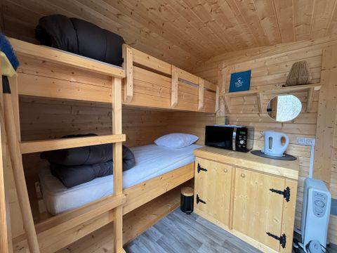 Hébergement 4 personnes - Hutte étape nature