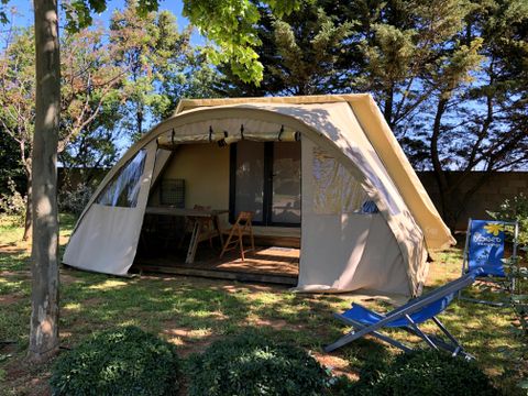 TENTE 4 personnes - Coco-sweet 16m² (2 chambres) - sans sanitaires terrasse avec auvent + TV 4 pers