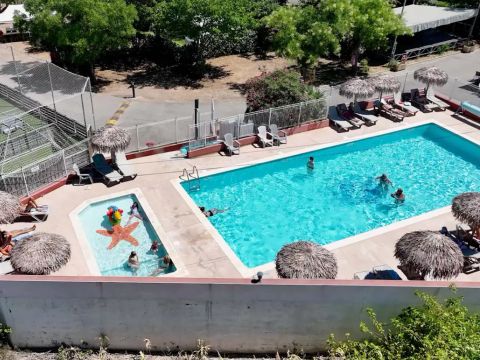 Camping Mas des Roses - Camping Hérault