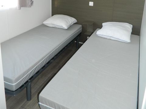 MOBILHOME 8 personnes - Mobil home Confort 36m² (4 chambres) + Terrasse 8 pers