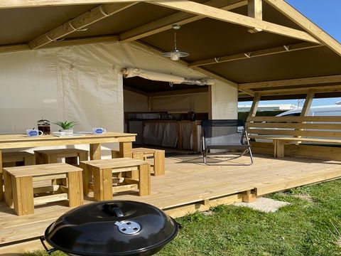 TENTE TOILE ET BOIS 5 personnes - Tente Lodge FreeFlower Standard 30m² (2 chambres) + Terrasse 5 pers