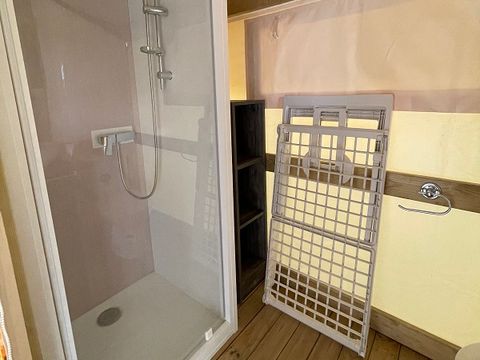 TENTE TOILE ET BOIS 5 personnes - Tente Lodge FreeFlower Standard 30m² (2 chambres) + Terrasse 5 pers