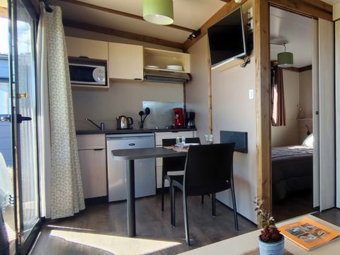 CHALET 4 personnes - Chalet Premium Nature 20m² (1 chambre) + Terrasse 2/4 pers