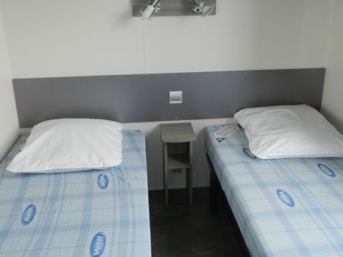 MOBILHOME 6 personnes - Mobil home Standard 32m² (2 chambres) + Terrasse 4/6 pers