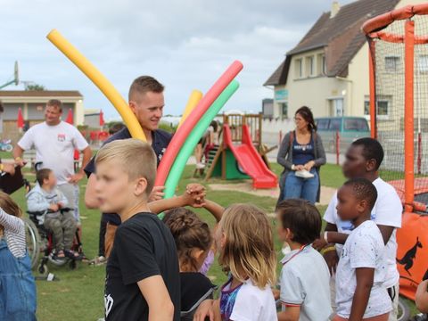 Flower Camping Omaha Beach - Camping Calvados - Image N°16