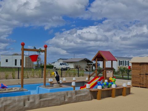 Flower Camping Omaha Beach - Camping Calvados - Image N°10