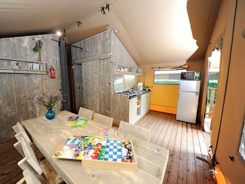 TENTE TOILE ET BOIS 5 personnes - LODGE SAFARI 5p 2ch ****