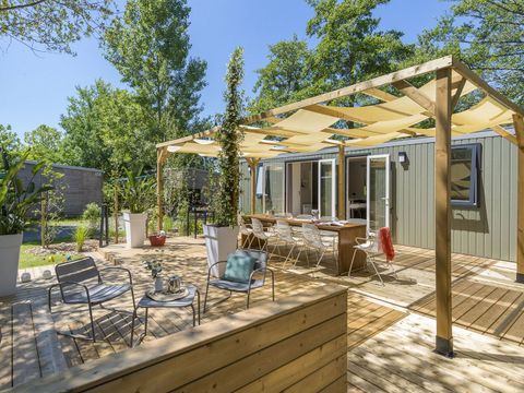 MOBILHOME 10 personnes - COTTAGE FRIENDS 10p 5ch ****
