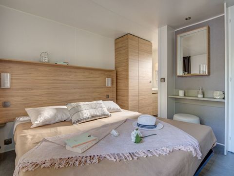 MOBILHOME 4 personnes - COTTAGE COLORS 4p 2ch 2SdB ****
