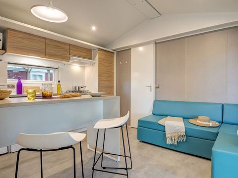 MOBILHOME 4 personnes - COTTAGE COLORS 4p 2ch 2SdB ****
