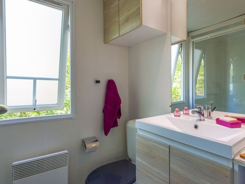 MOBILHOME 4 personnes - COTTAGE 4p 2ch 2SdB ****