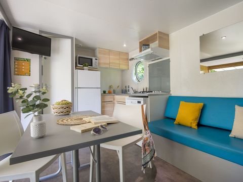 MOBILHOME 4 personnes - COTTAGE 4p 2ch 2SdB ****