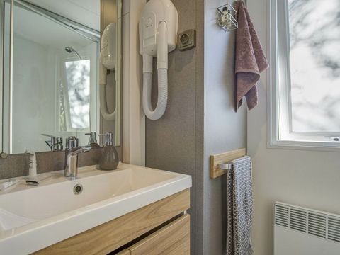 MOBILHOME 4 personnes - COTTAGE Roselière 4p 2ch clim PREMIUM
