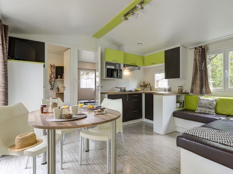 MOBILHOME 6 personnes - COTTAGE 4/6p 2ch ***