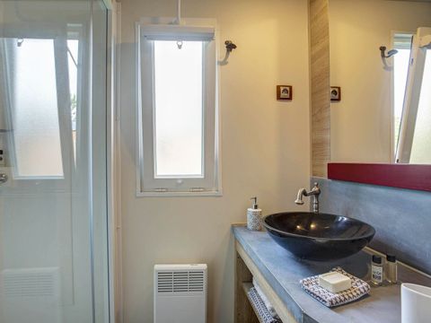 MOBILHOME 5 personnes - COTTAGE 5p 2ch ****