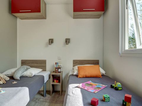MOBILHOME 6 personnes - COTTAGE 5/6p 3ch ***