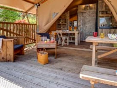 Tente en toile et en bois 5 personnes - Lodge 4p 2ch ****