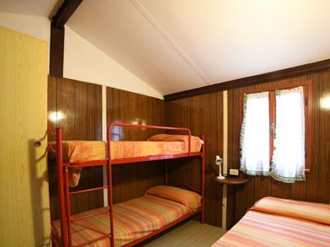 BUNGALOW 4 personnes - Bungalow B5 (deux pièces)