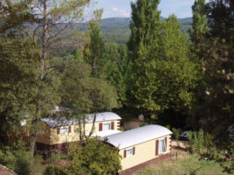 HÉBERGEMENT INSOLITE 4 personnes - Roulotte Confort 17 m² 1 chambre - Avec sanitaire + Tonnelle extérieure - sans clim 1/4 pers