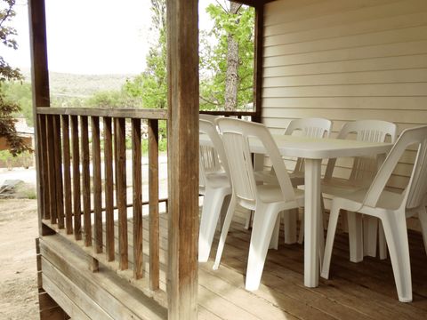MOBILHOME 6 personnes - MOBIL-HOME STANDARD IDÉAL SANS CLIMATISATION 2 chambres, 25m²