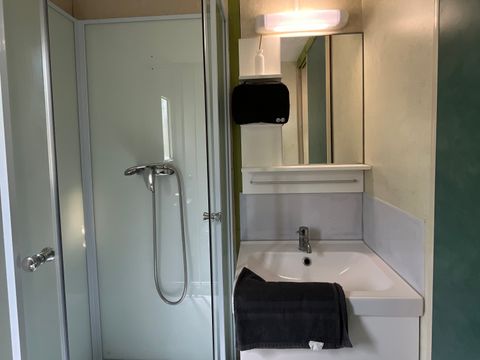 CHALET 8 personnes - Chalet Double Standard 35m² 4 chambres - sans clim 1/8 pers