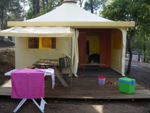 BUNGALOW TOILÉ 5 personnes - Campeur (sans sanitaires)