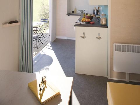 MOBILHOME 2 personnes - Confort 20m² (1 ch-2 pers) + TV + terrasse)