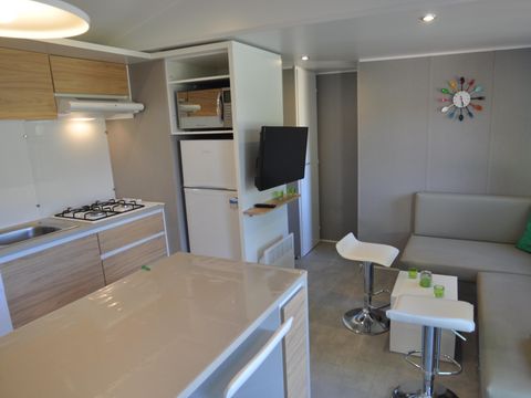 MOBILHOME 6 personnes - Confort Plus, 3 chambres avec cabane trappeur 