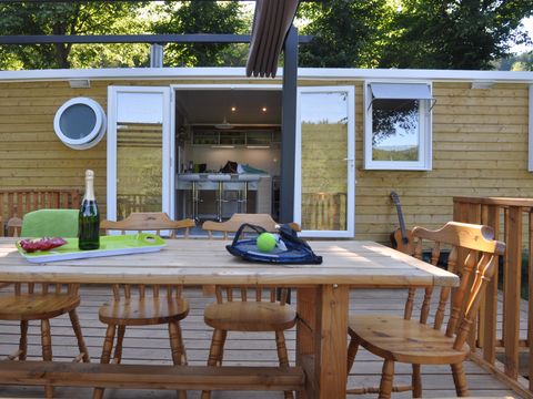 MOBILHOME 6 personnes - Confort Plus, 3 chambres avec cabane trappeur 