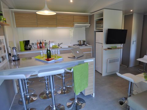 MOBILHOME 6 personnes - Confort Plus, 3 chambres avec cabane trappeur 