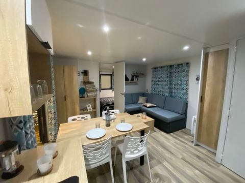 MOBILHOME 4 personnes -  Premium, 2 chambres, 2 salles d'eau, Climatisation, wifi, dans village western