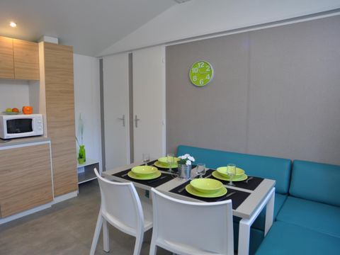 MOBILHOME 4 personnes - Confort, 4 personnes Wifi 